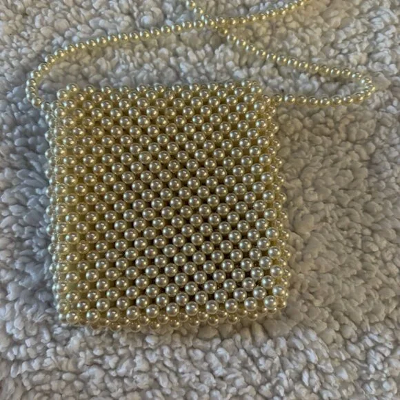 Pearl Micro crossbody bag - Picture 3 of 9